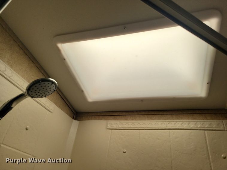 image for item DR4300 2012 Heartland Sundance 3300CK camper