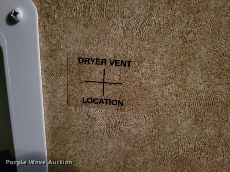 image for item DR4300 2012 Heartland Sundance 3300CK camper