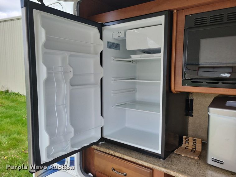 image for item DR4300 2012 Heartland Sundance 3300CK camper