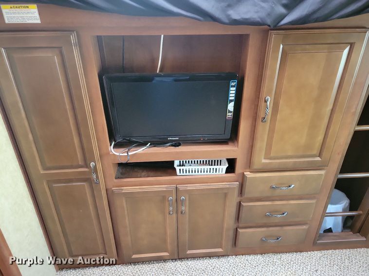 image for item DR4300 2012 Heartland Sundance 3300CK camper