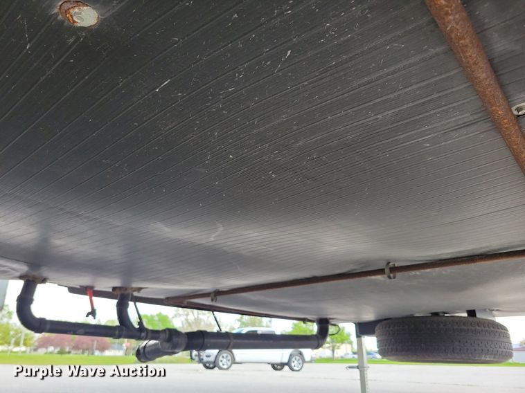 image for item DR4300 2012 Heartland Sundance 3300CK camper