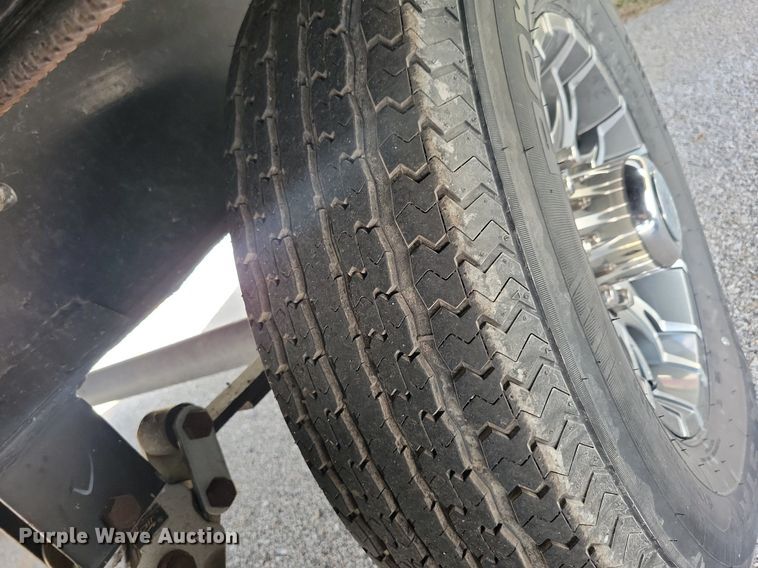 image for item DR4300 2012 Heartland Sundance 3300CK camper