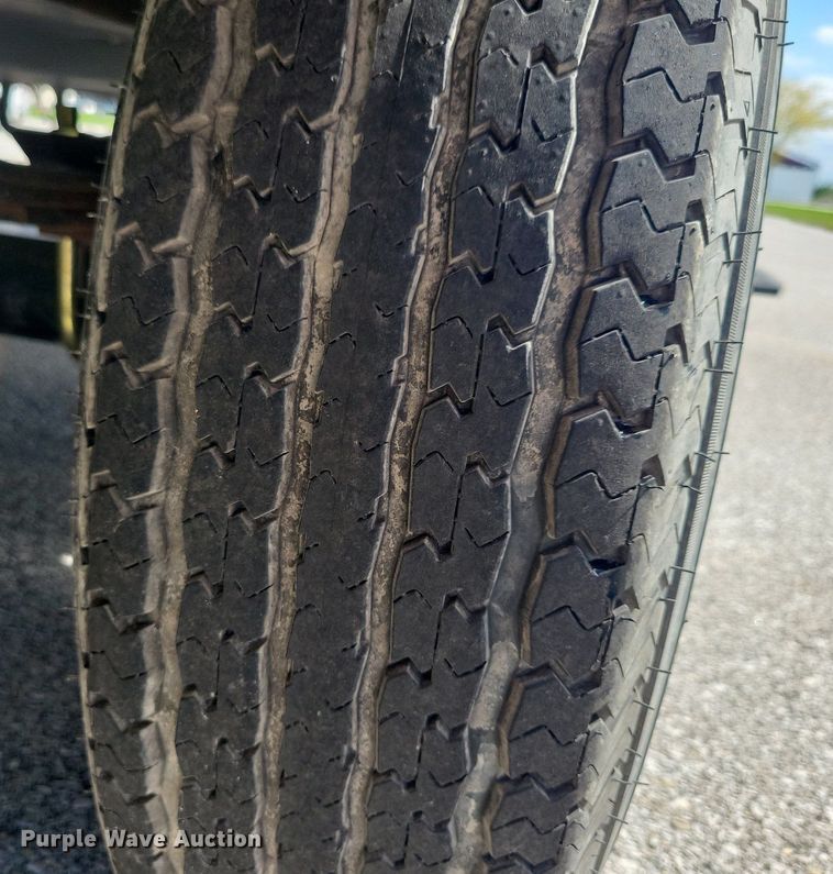 image for item DR4300 2012 Heartland Sundance 3300CK camper