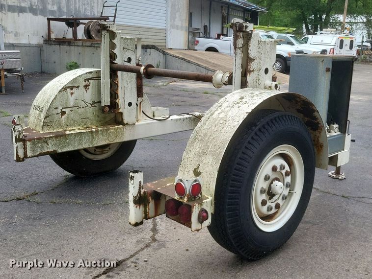 image for item DR4772 1990 Eaton Metal Products TECH 10E reel trailer