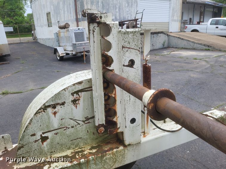 image for item DR4772 1990 Eaton Metal Products TECH 10E reel trailer