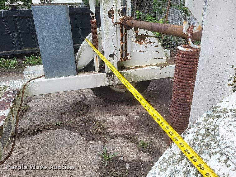 image for item DR4772 1990 Eaton Metal Products TECH 10E reel trailer