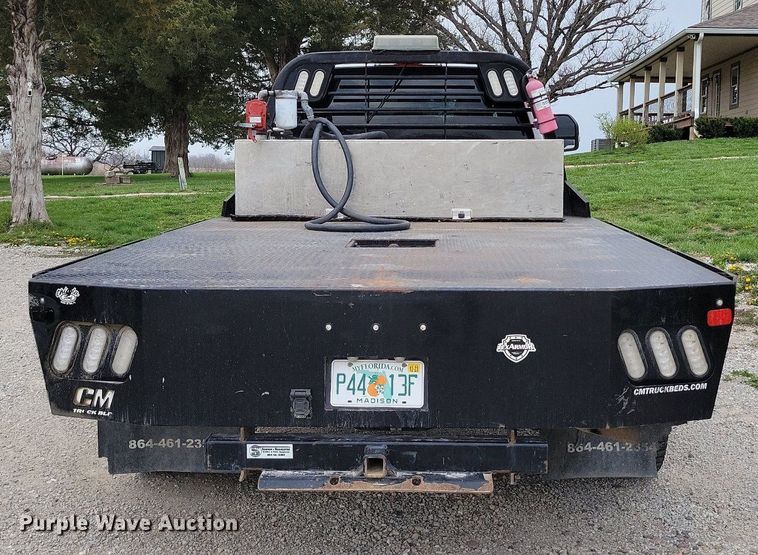 image for item DR7948 2019 Ford F450 Super Duty Crew Cab flatbed truck