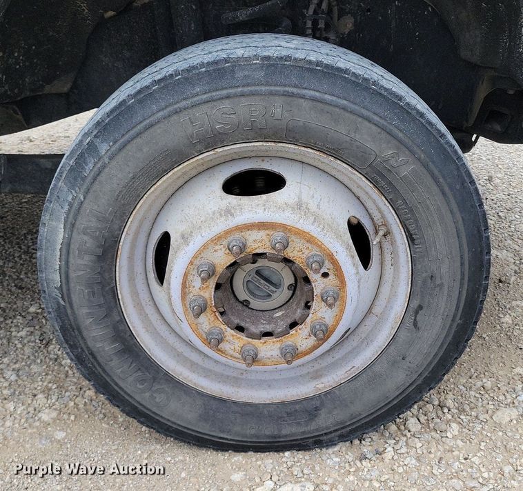 image for item DR7948 2019 Ford F450 Super Duty Crew Cab flatbed truck