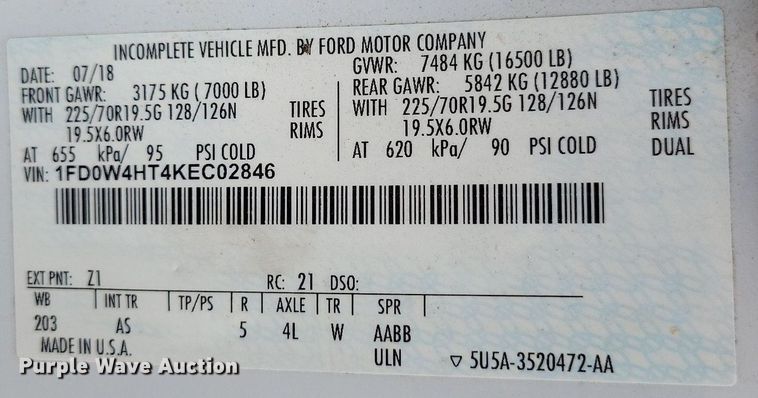 image for item DR7948 2019 Ford F450 Super Duty Crew Cab flatbed truck