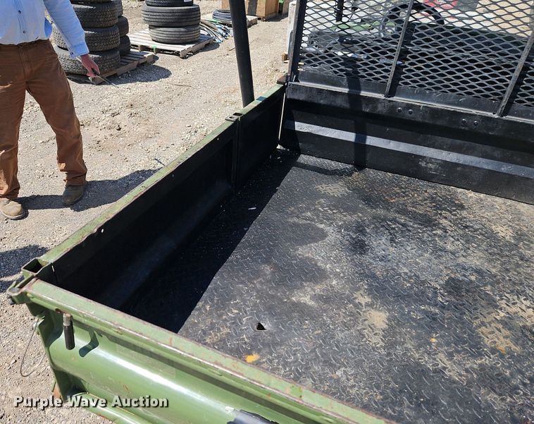 image for item DR8596 2013 Kawasaki  Mule 4010 utility vehicle