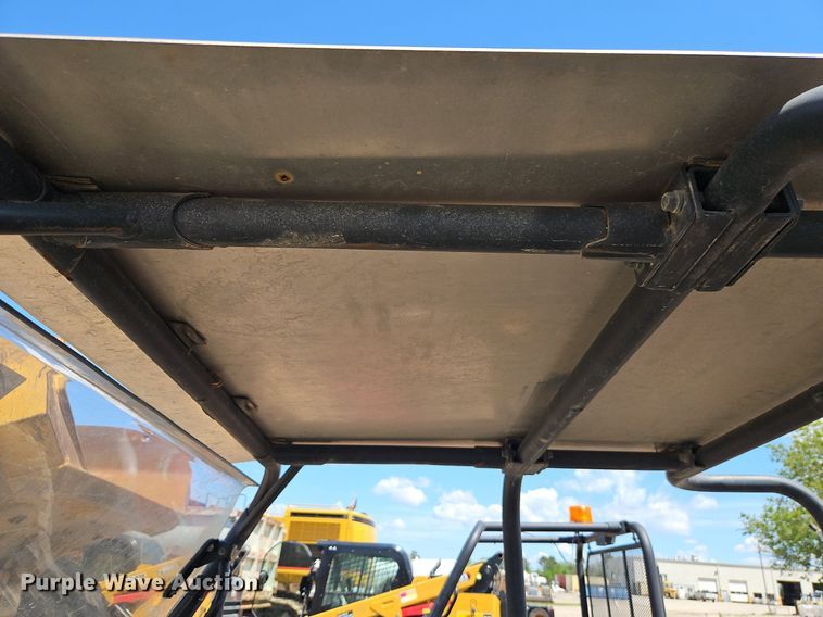 image for item DR8596 2013 Kawasaki  Mule 4010 utility vehicle