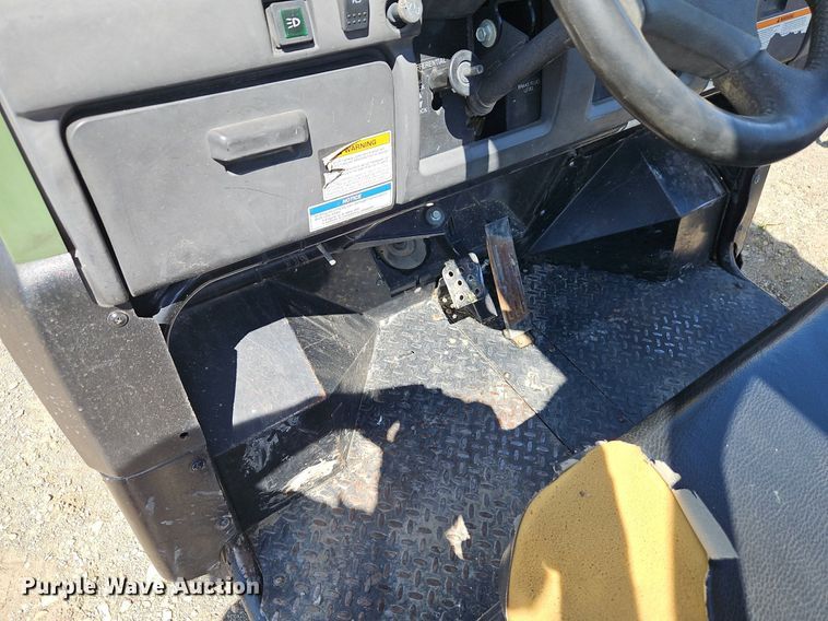 image for item DR8596 2013 Kawasaki  Mule 4010 utility vehicle