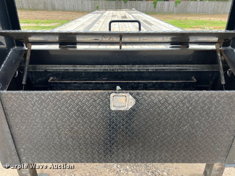 image for item DS2945 2020 PJ LD402 equipment trailer