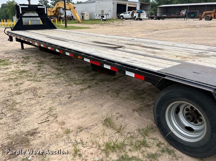 image for item DS2945 2020 PJ LD402 equipment trailer