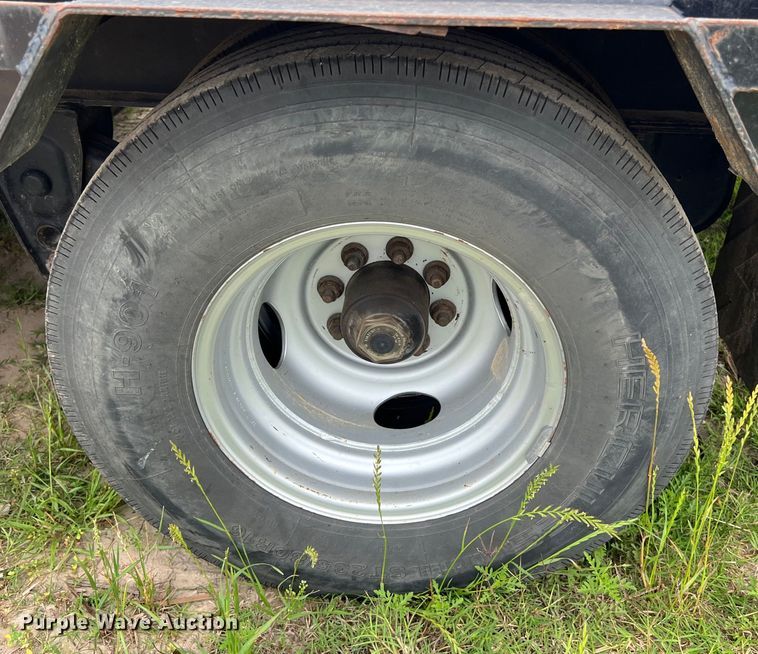 image for item DS2945 2020 PJ LD402 equipment trailer