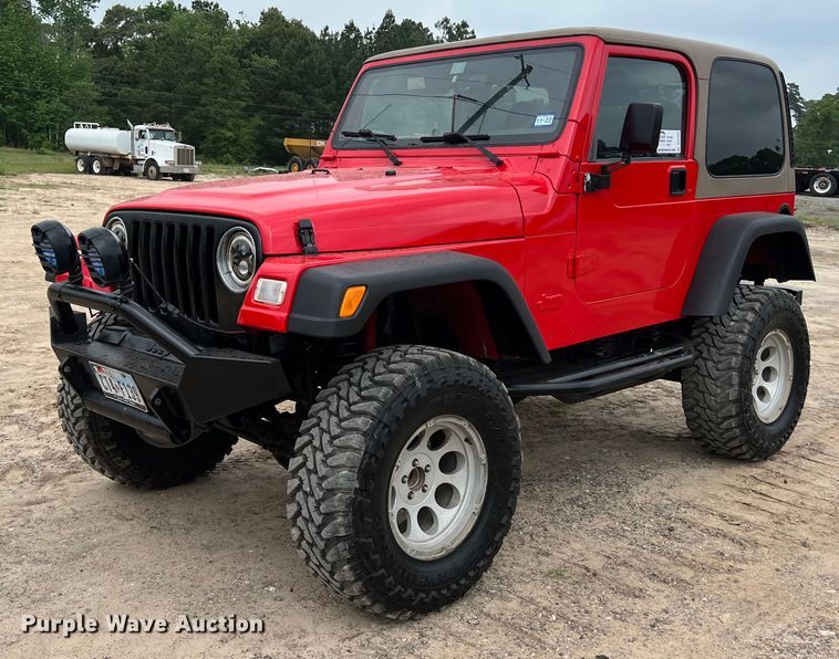 image for item DS2948 2000 Jeep Wrangler SUV