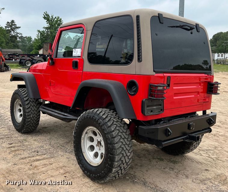 image for item DS2948 2000 Jeep Wrangler SUV