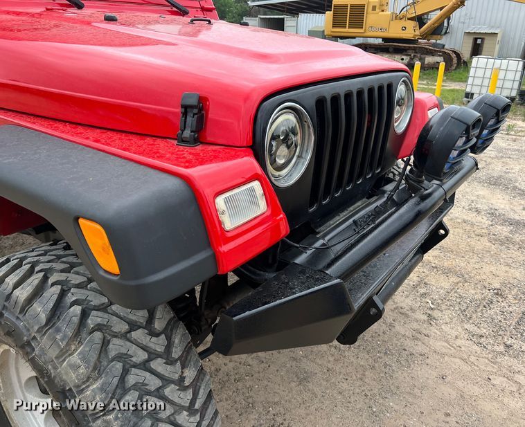 image for item DS2948 2000 Jeep Wrangler SUV