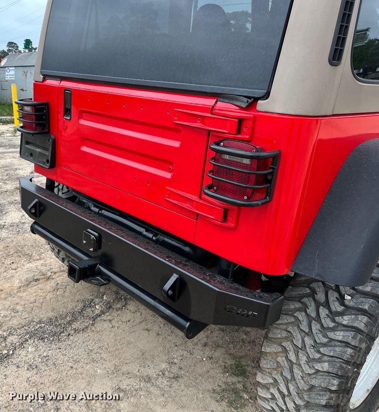 image for item DS2948 2000 Jeep Wrangler SUV