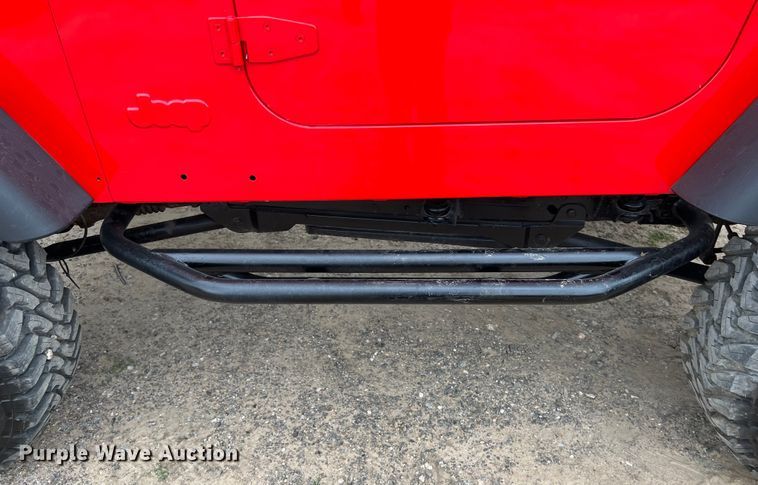 image for item DS2948 2000 Jeep Wrangler SUV