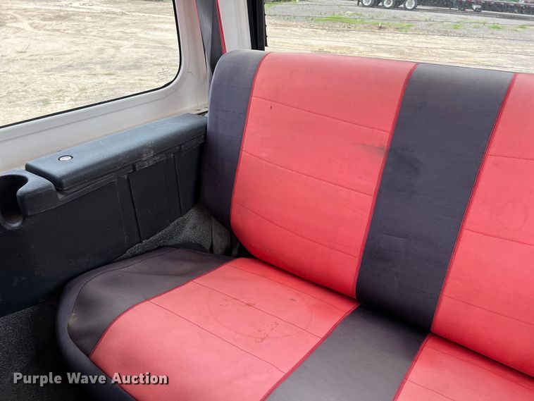 image for item DS2948 2000 Jeep Wrangler SUV