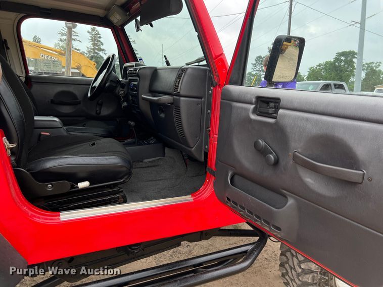 image for item DS2948 2000 Jeep Wrangler SUV