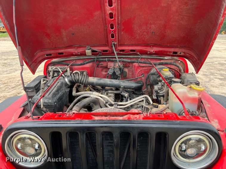 image for item DS2948 2000 Jeep Wrangler SUV