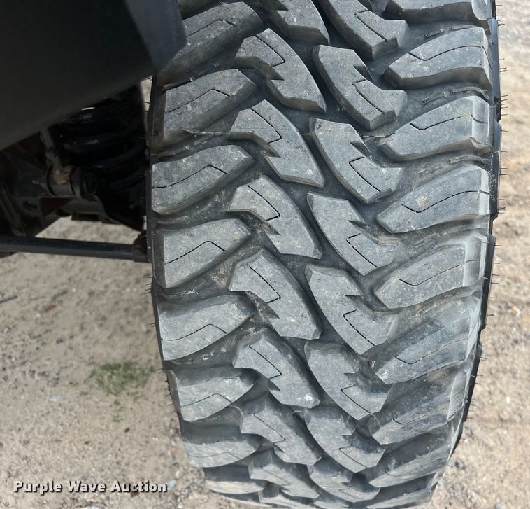 image for item DS2948 2000 Jeep Wrangler SUV