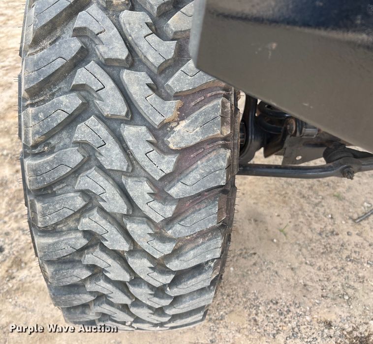 image for item DS2948 2000 Jeep Wrangler SUV