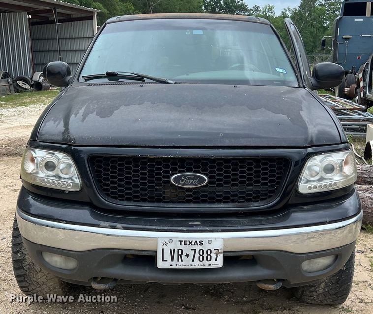 image for item DS3017 2003 Ford F150  SuperCrew pickup truck