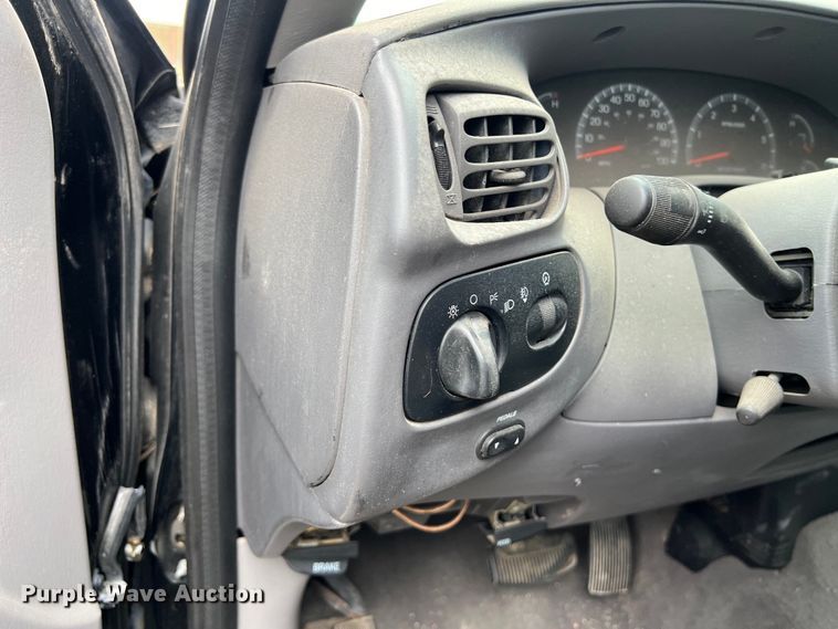 image for item DS3017 2003 Ford F150  SuperCrew pickup truck