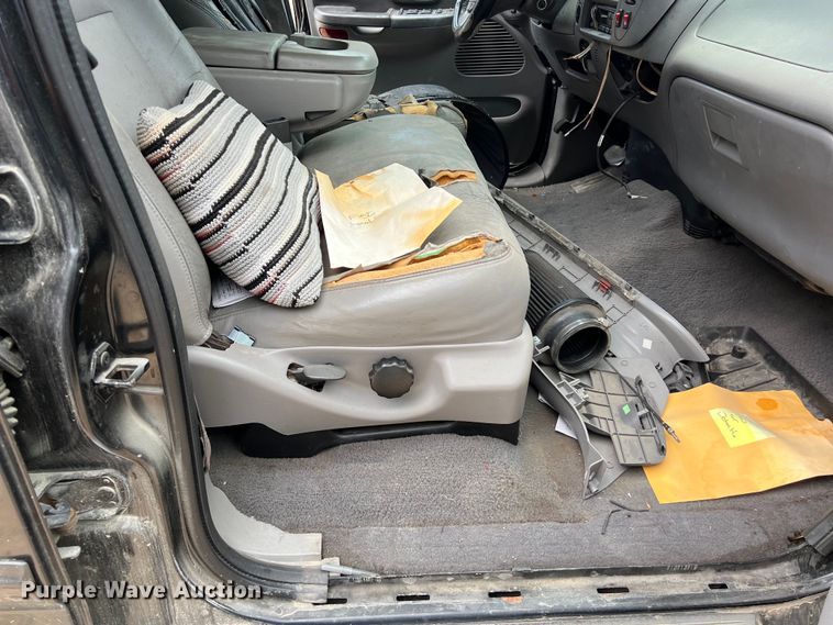 image for item DS3017 2003 Ford F150  SuperCrew pickup truck