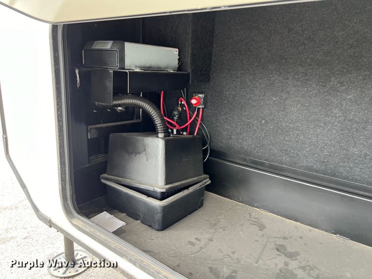 image for item DS3034 2021 Keystone Avalanche 395 BH Camper