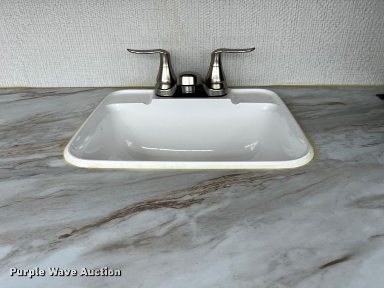 image for item DS3034 2021 Keystone Avalanche 395 BH Camper