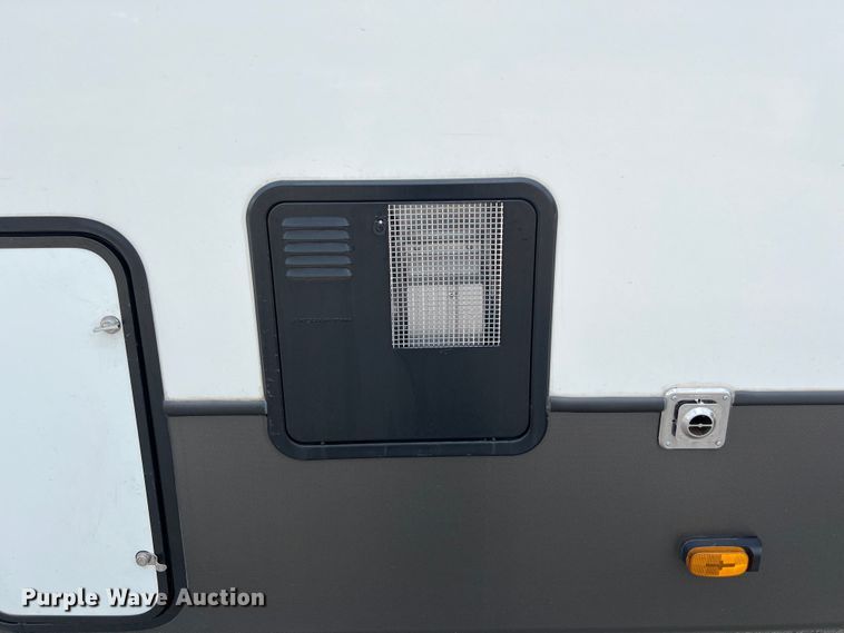 image for item DS3034 2021 Keystone Avalanche 395 BH Camper