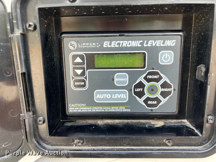 image for item DS3034 2021 Keystone Avalanche 395 BH Camper