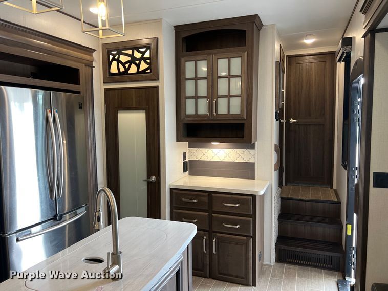 image for item DS3034 2021 Keystone Avalanche 395 BH Camper