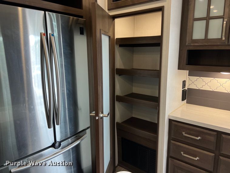 image for item DS3034 2021 Keystone Avalanche 395 BH Camper