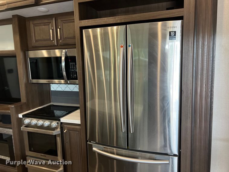 image for item DS3034 2021 Keystone Avalanche 395 BH Camper