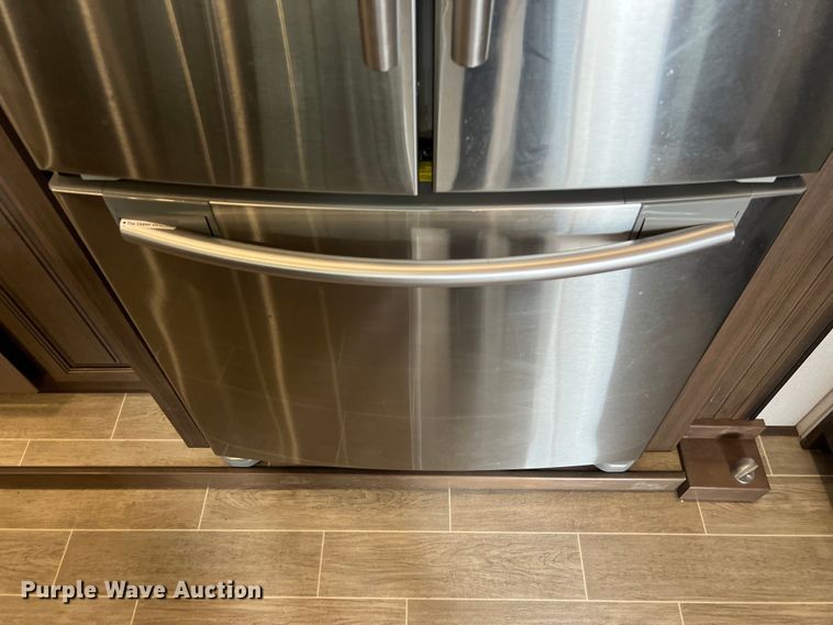 image for item DS3034 2021 Keystone Avalanche 395 BH Camper