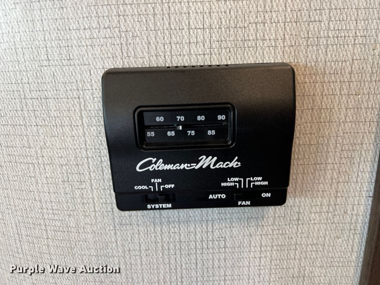 image for item DS3034 2021 Keystone Avalanche 395 BH Camper