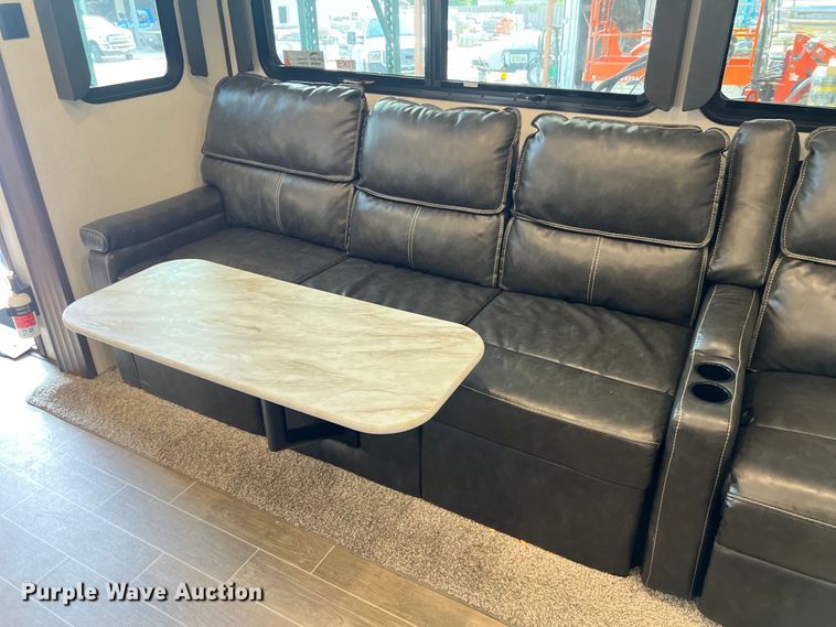 image for item DS3034 2021 Keystone Avalanche 395 BH Camper