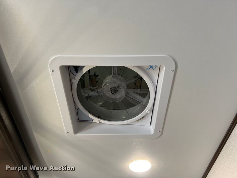 image for item DS3034 2021 Keystone Avalanche 395 BH Camper