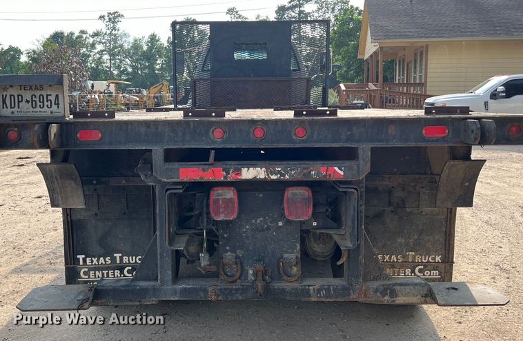 image for item DS3045 2002 Chevrolet C8500 flatbed truck