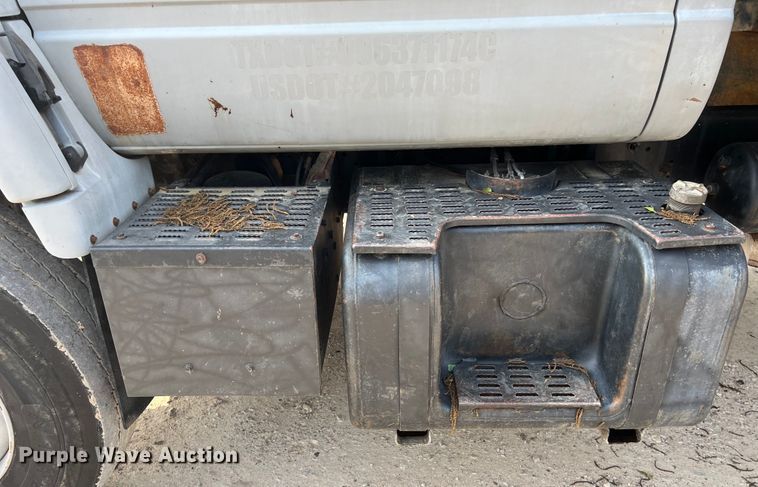 image for item DS3045 2002 Chevrolet C8500 flatbed truck