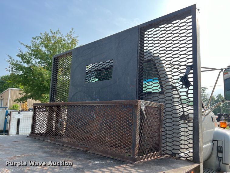 image for item DS3045 2002 Chevrolet C8500 flatbed truck