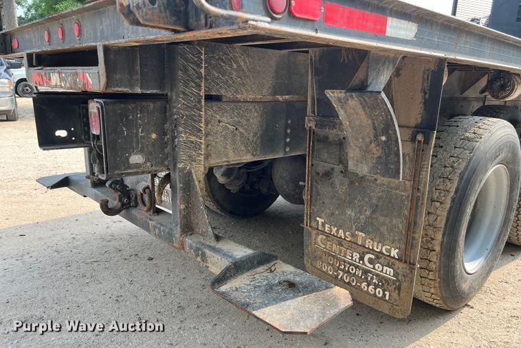 image for item DS3045 2002 Chevrolet C8500 flatbed truck