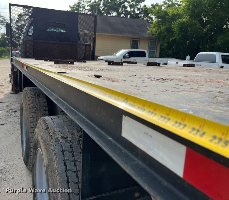 image for item DS3045 2002 Chevrolet C8500 flatbed truck