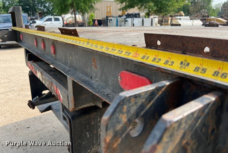 image for item DS3045 2002 Chevrolet C8500 flatbed truck