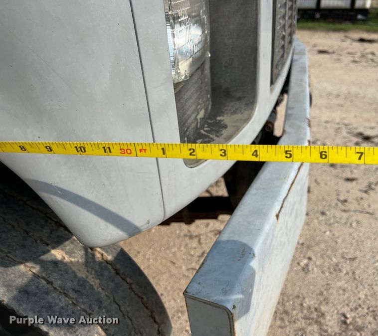 image for item DS3045 2002 Chevrolet C8500 flatbed truck